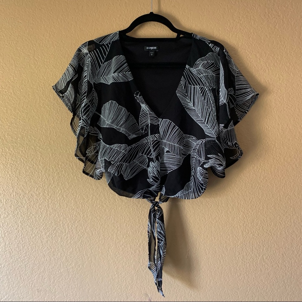 Express Tie Front Black & White Tropical Palm Print Blouse - Medium